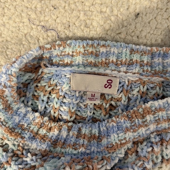 SO sweater size medium women’s - Picture 6 of 7
